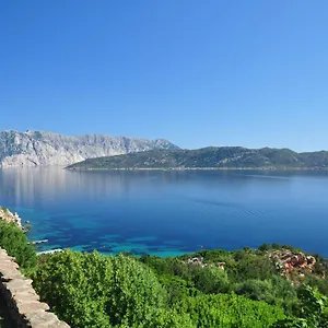 Villaggio Est A San Teodoro Aparthotel